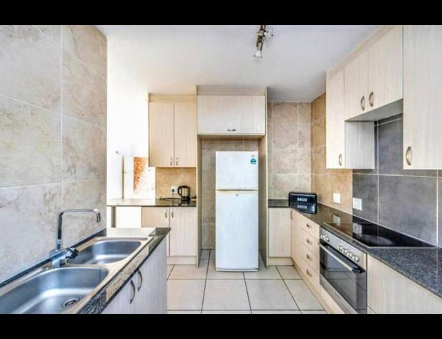 3 BEDROOM TOWNHOUSE FOR SALE IN BEDFORD GARDENS